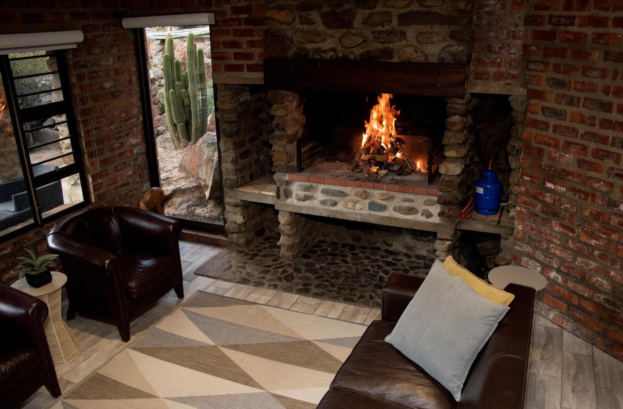 Desert Wind Private Guest And Game Farm Montagu Exterior photo